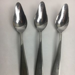 Set of 4 Empire Crockry grapefruit spoons
